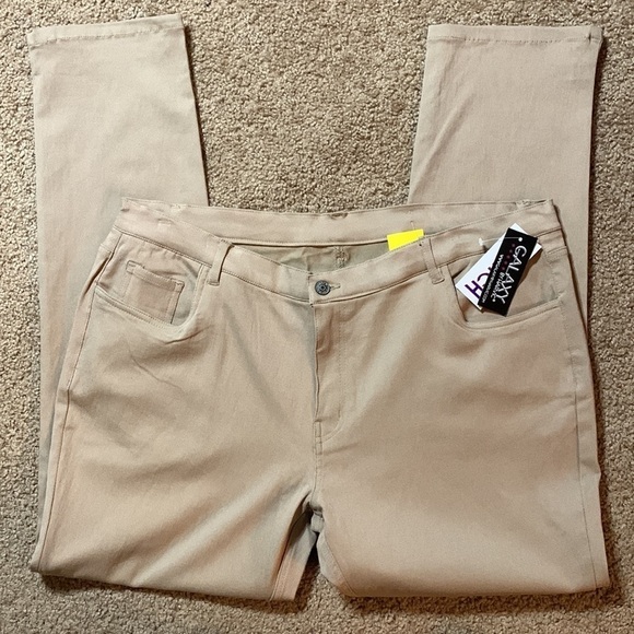 Galaxy by Harvic Stretch Khaki pants Size J18, New With Tags - Picture 4 of 8